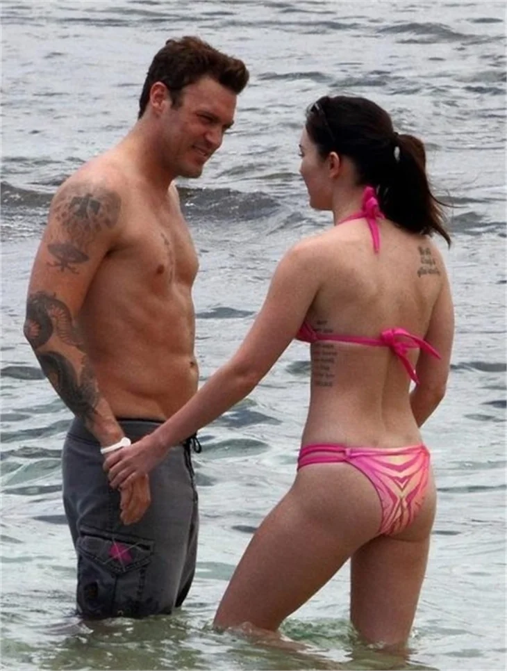 Dünyanın en seksi kadını Megan Fox Tatilde