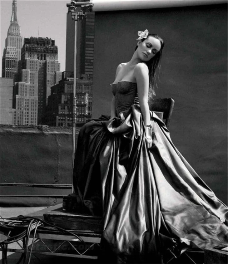 Olivia Wilde, Marie Claire dergisine poz verdi..