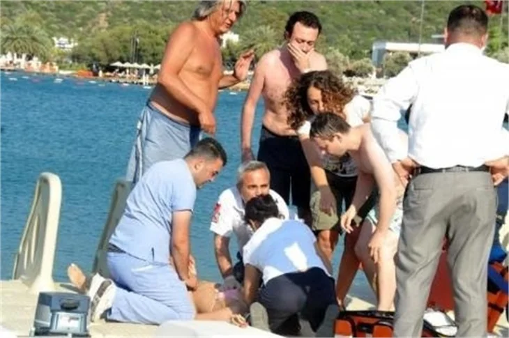 Reklam yıldızına tatilde büyük şok!