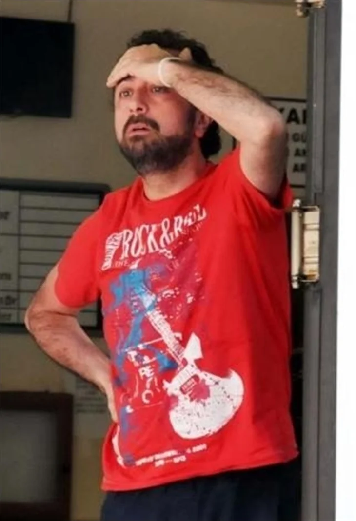 Reklam yıldızına tatilde büyük şok!