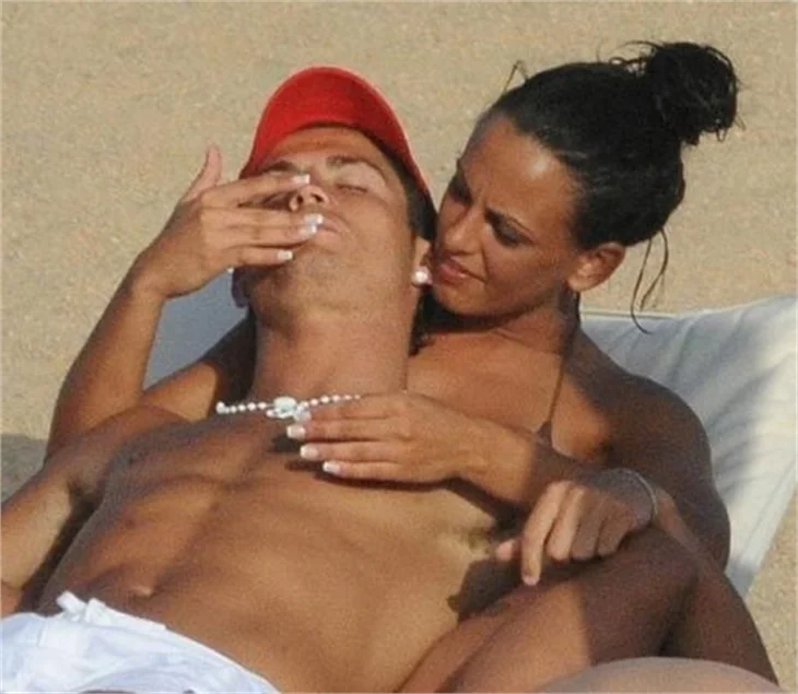 Ronaldo'nun yatak sırları ortaya çıktı!