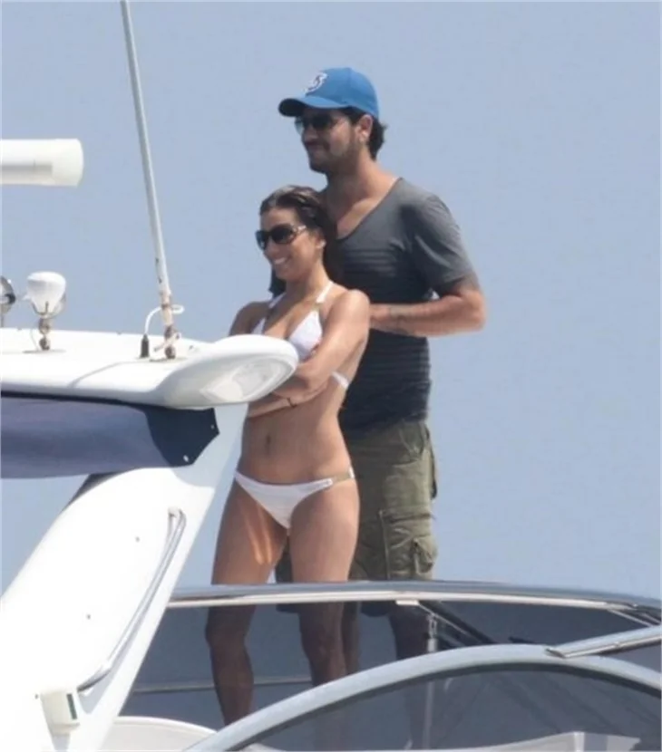 Seksi oyuncu Longoria'nın seksi fotoğrafları..