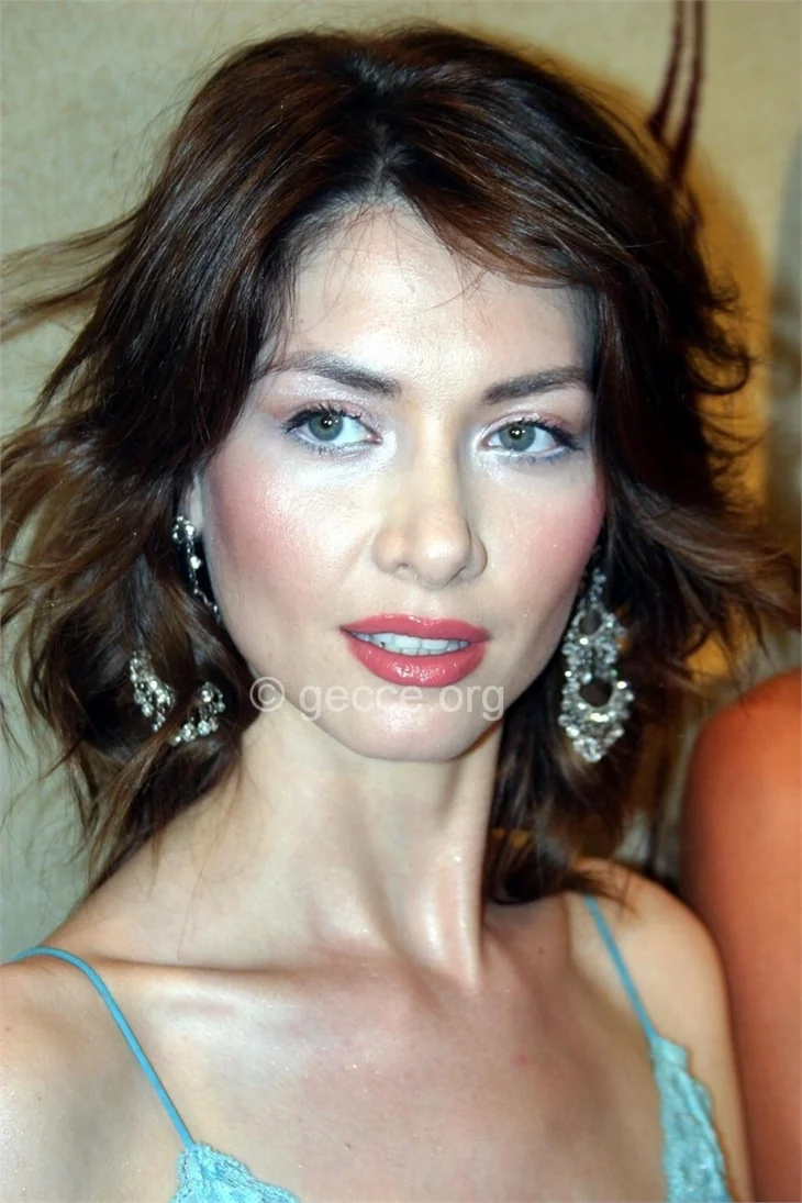 Nefise Karatay