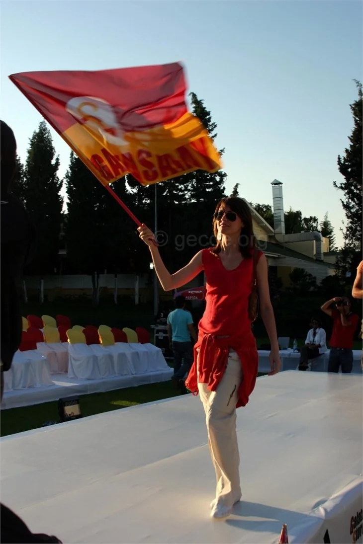 Nefise Karatay