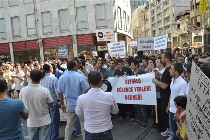 Beyoğlu eylemleri devam ediyor..