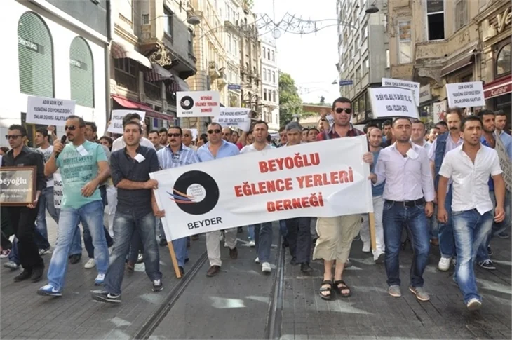 Beyoğlu eylemleri devam ediyor..