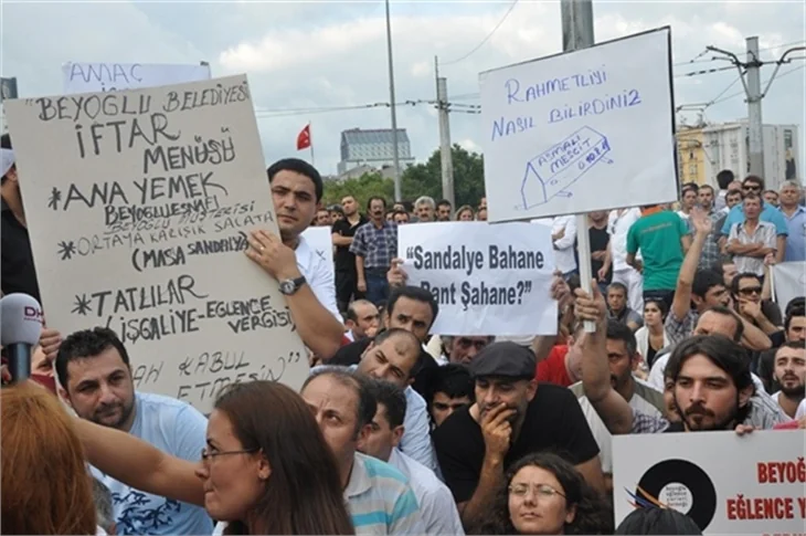 Beyoğlu'nda tepkiler artarak devam ediyor...
