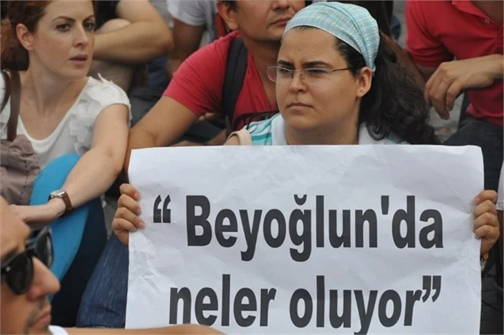 Beyoğlu'nda tepkiler artarak devam ediyor...