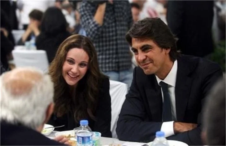 Ünlü isimler Darülaceze'de iftar yaptılar..
