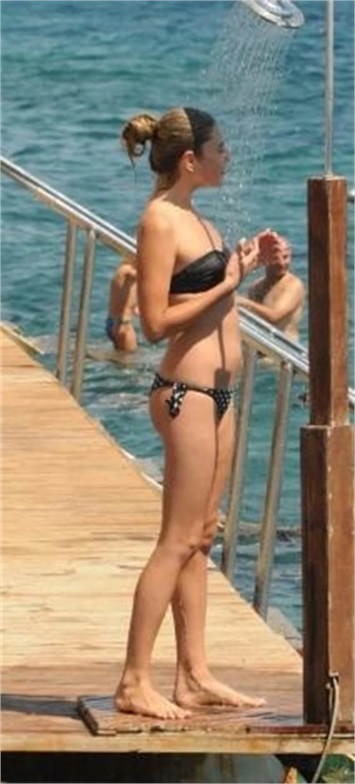 Dilara Öztunç, dizi çekimleri biter bitmez soluğu Bodrum’da aldı.