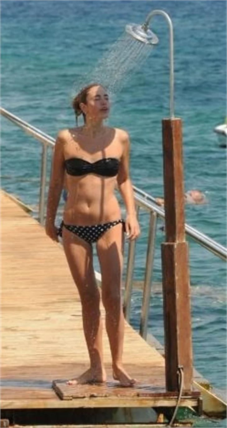 Dilara Öztunç, dizi çekimleri biter bitmez soluğu Bodrum’da aldı.