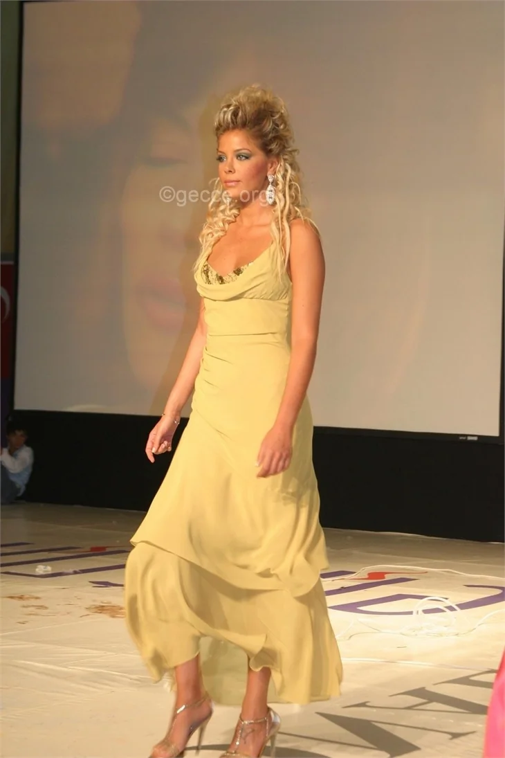 Esra Eron