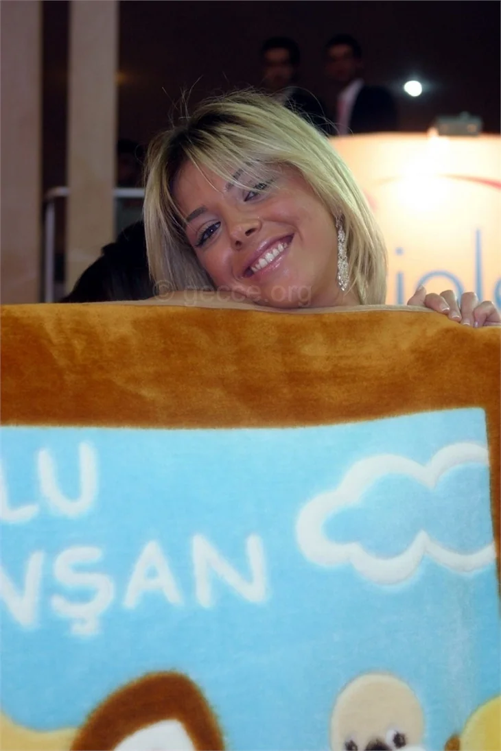 Esra Eron