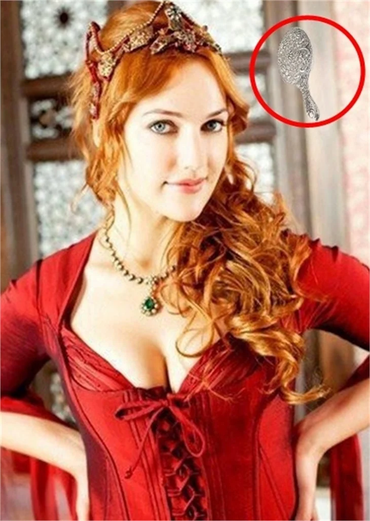 YENİ MODA HÜRREM SULTAN'IN AYNASI!