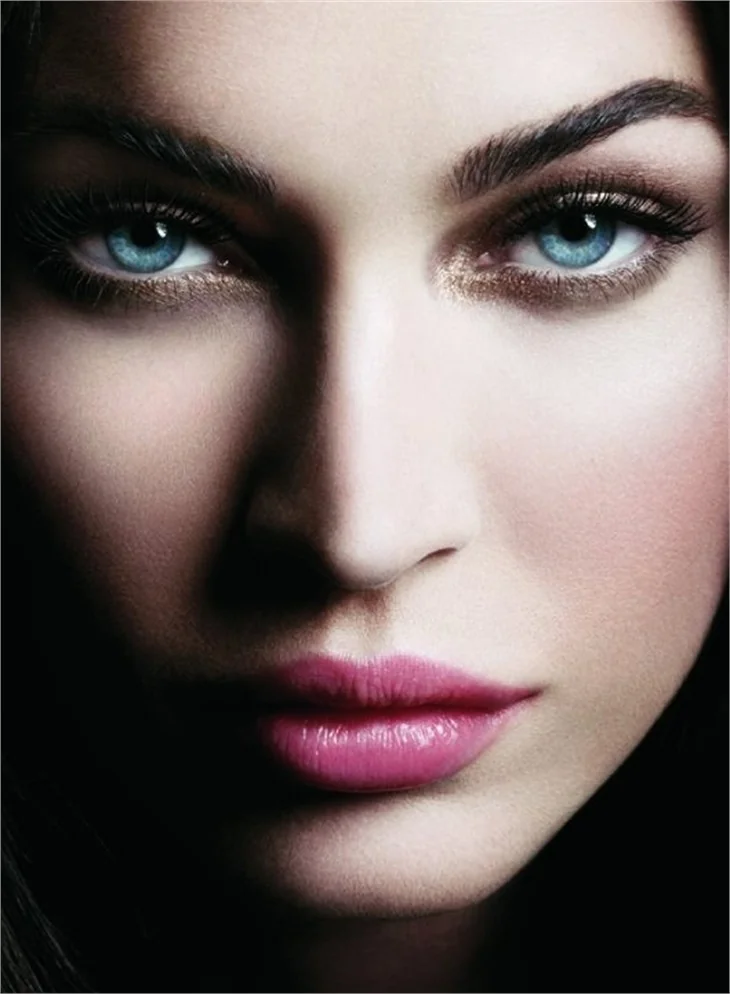 Hollywood'u sallayan güzel, Megan Fox