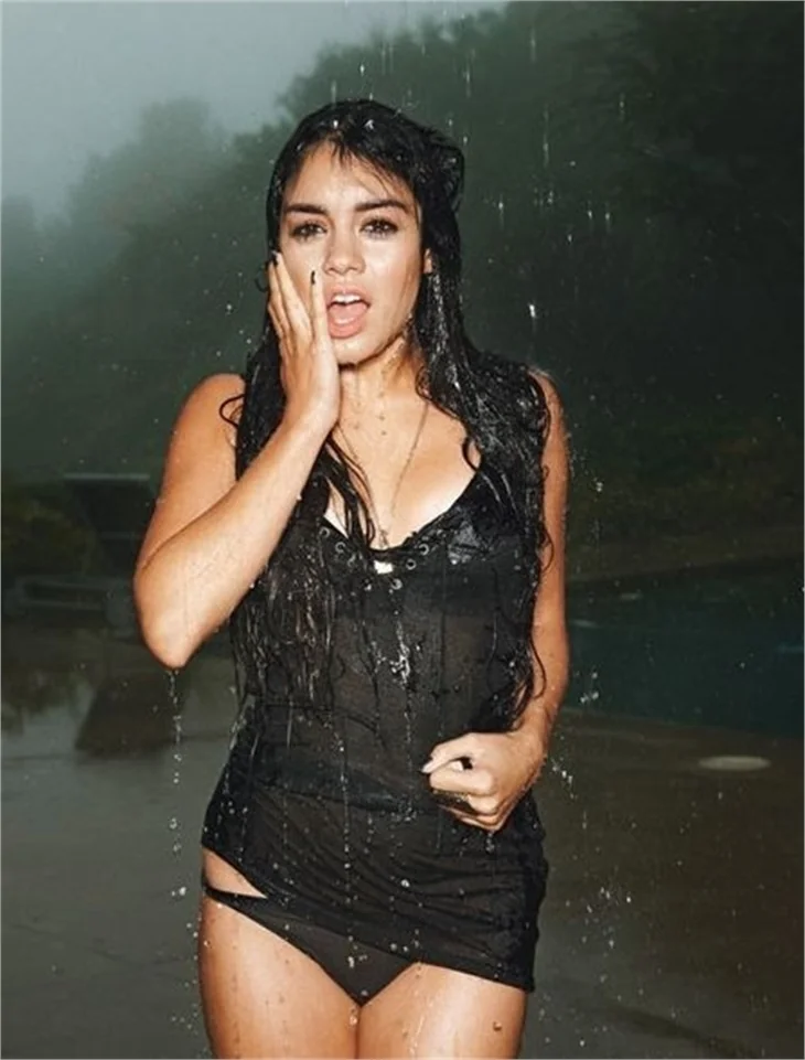 Çocuk yıldız Vanessa Hudgens çabuk büyüdü..