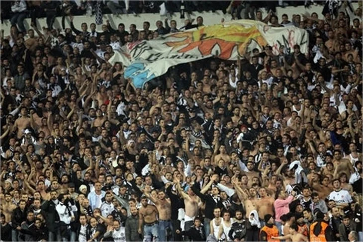 Beşiktaş taraftarından Van'a büyük destek