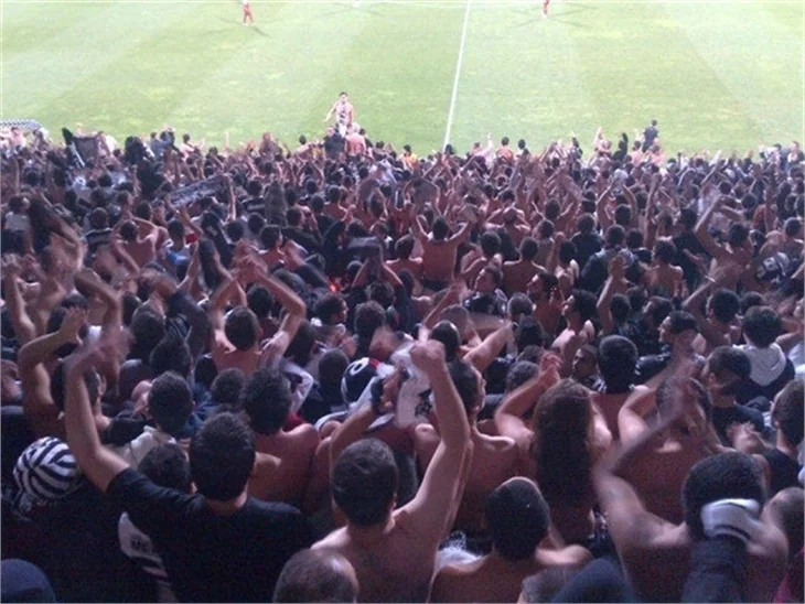 Beşiktaş taraftarından Van'a büyük destek