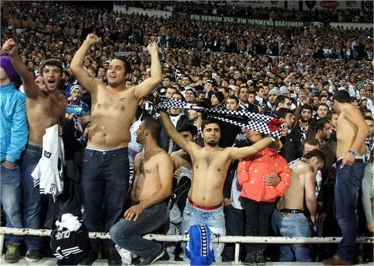 Beşiktaş taraftarından Van'a büyük destek