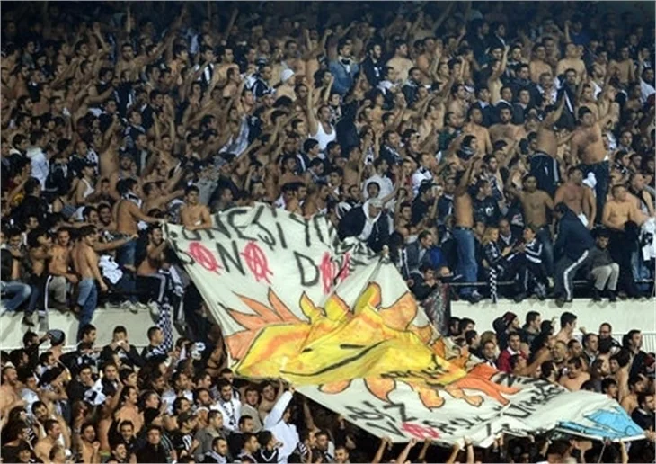 Beşiktaş taraftarından Van'a büyük destek