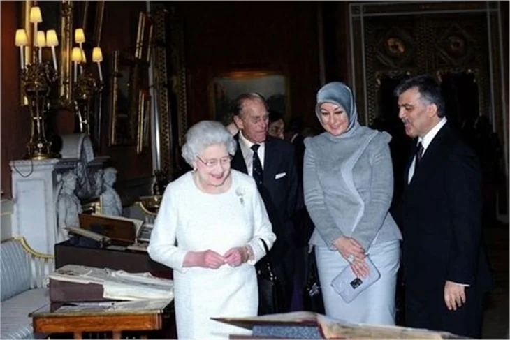 Cumhurbaşkanı Gül'e Londra'da karşılama töreni