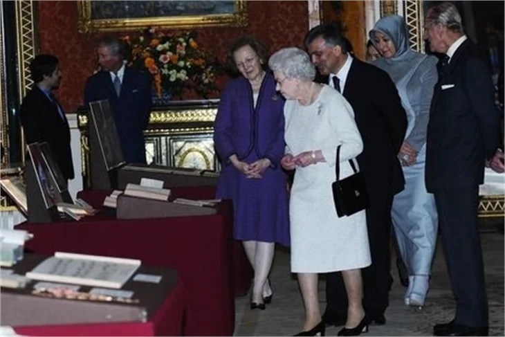 Cumhurbaşkanı Gül'e Londra'da karşılama töreni