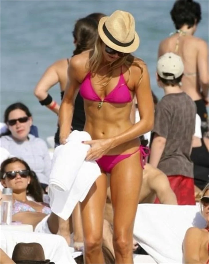 Dünyanın en güzel vücudu Stacy Keibler'da