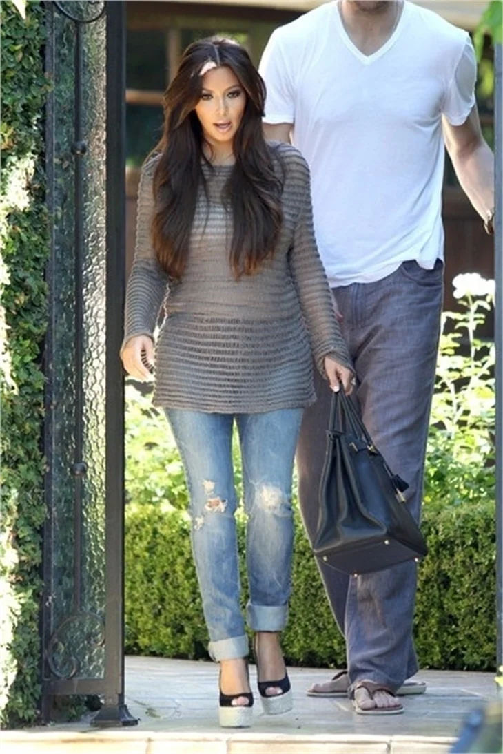 Kim Kardashian'ın giyim tarzı..
