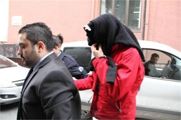 İstanbul'da ünlü isimlere uyuşturucu baskını!