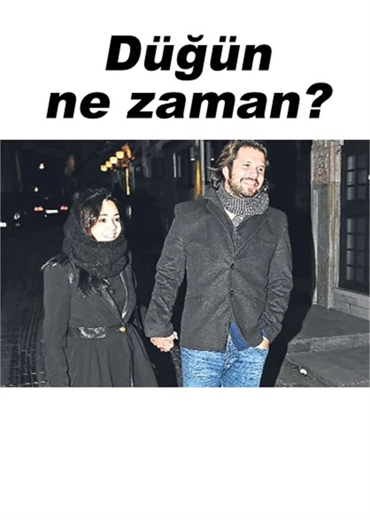 ÖZGÜ NAMAL, SEVGİLİSİ SAVUR'LA EVLENİYOR!