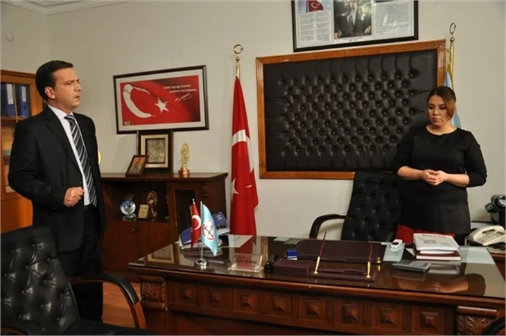 Elde Var Hayat dizisi 53. bölümden kareler...