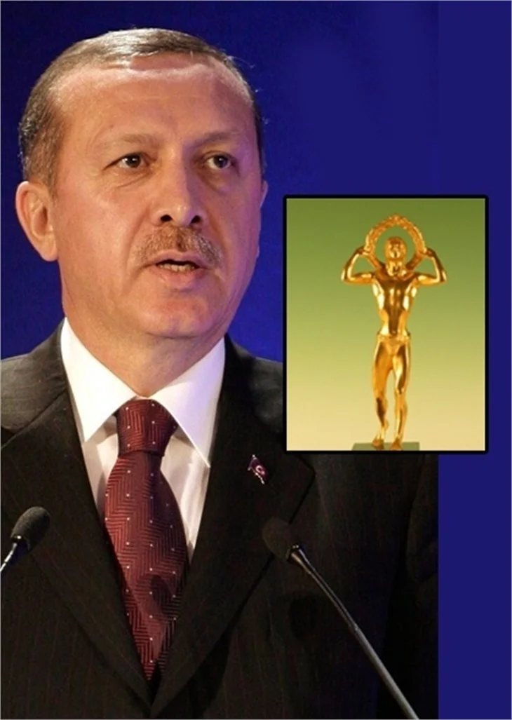 EN PRESTİJLİ ALTIN HEYKEL ERDOĞAN'IN!