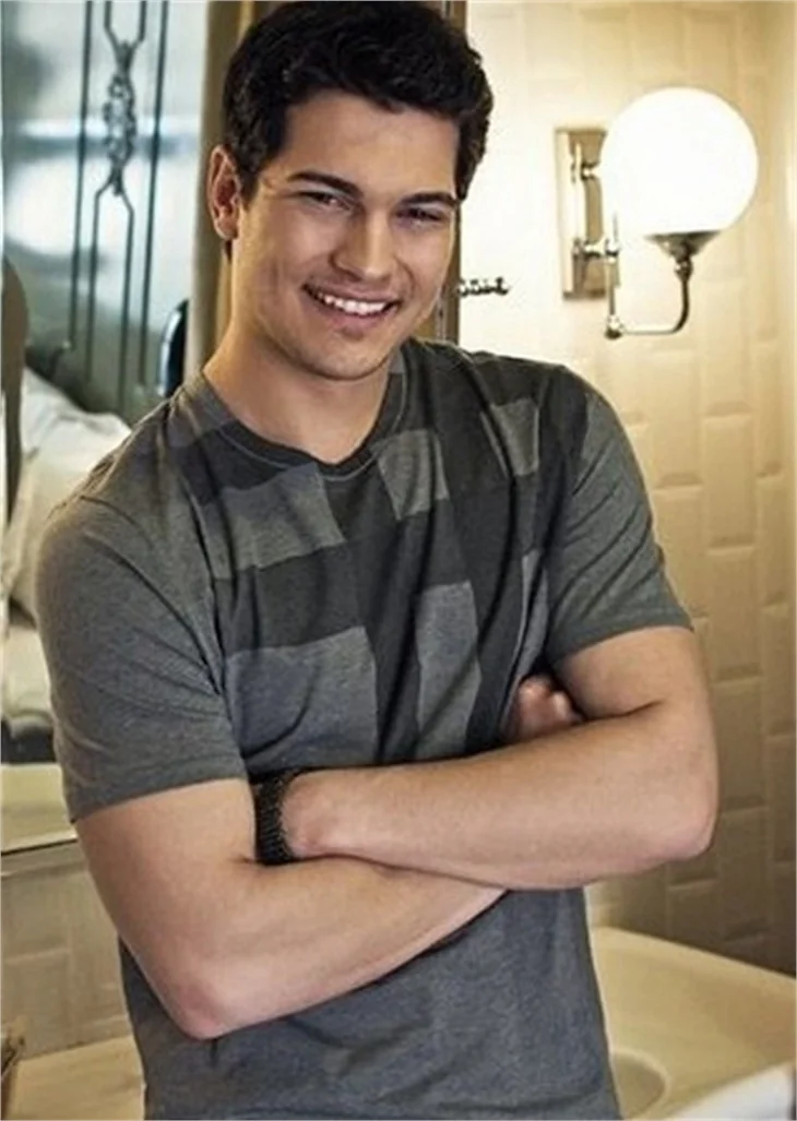 ÇAĞATAY ULUSOY HANGİ DİZİYE KONUK OLACAK?