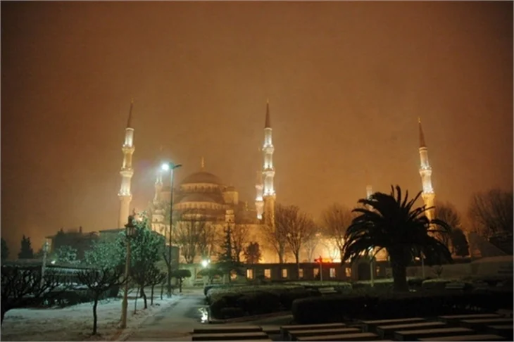 Mega kent İstanbul'dan kar manzaraları!