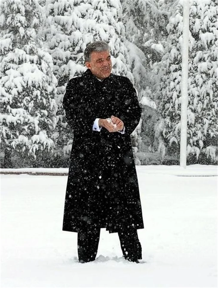 Abdullah Gül'ün köşkteki kar sefası