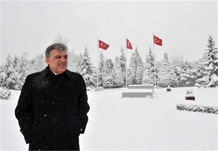 Abdullah Gül'ün köşkteki kar sefası