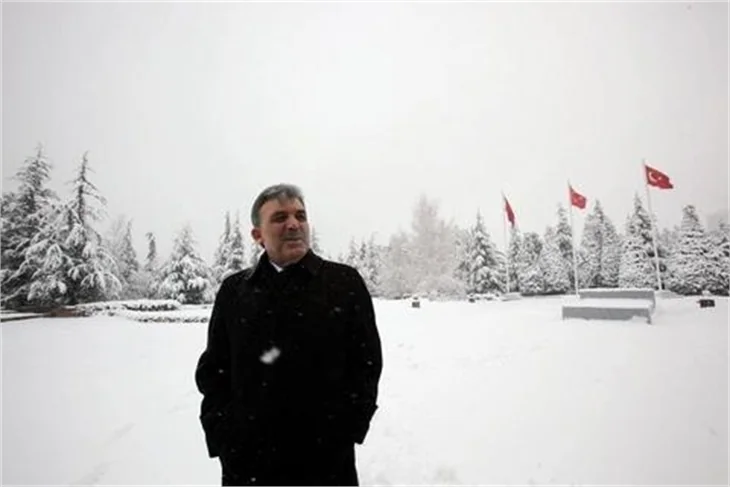 Abdullah Gül'ün köşkteki kar sefası