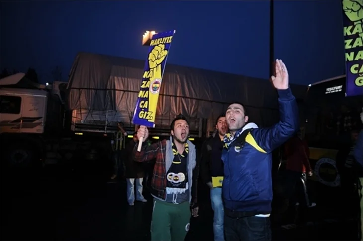 Fenerbahçe taraftarı Silivri'de..