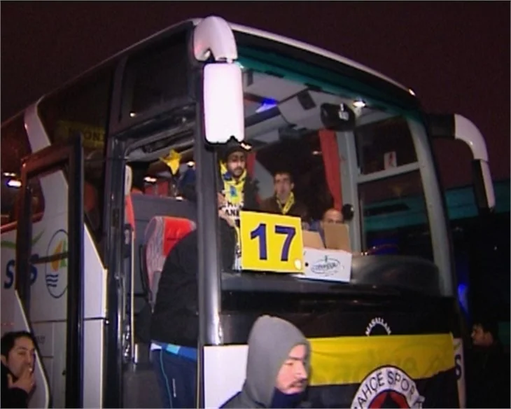 Fenerbahçe taraftarı Silivri'de..