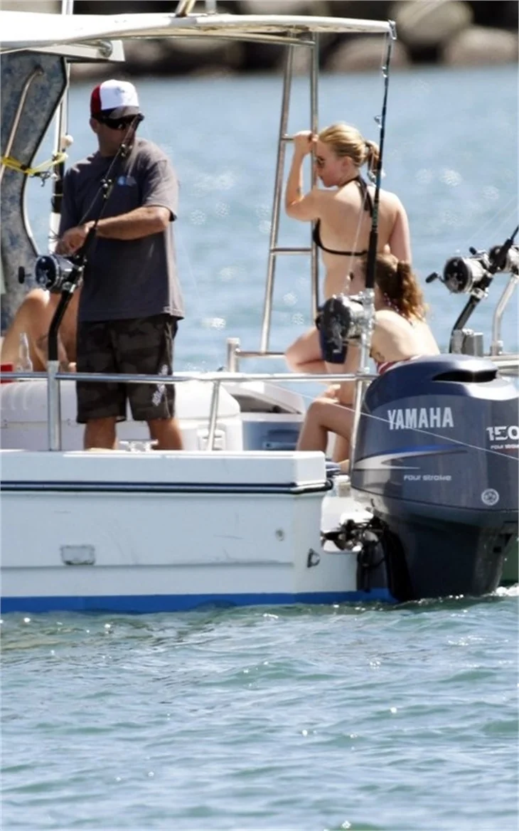 Scarlett Johansson sevgilisi Nate Taylor'la yakalandı!