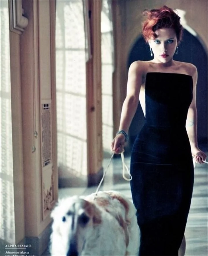 Scarlett Johansson'un lüks yattaki aşkı!