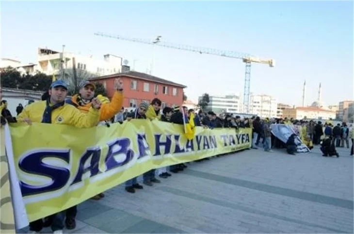 Fenerbahçeli taraftarlar Çağlayan Adliyesi'nde