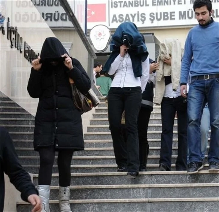 İstanbul'da gizli kamera çetesi
