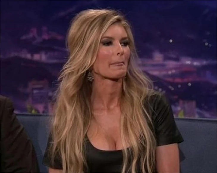 Marisa Miller herkesi ekrana kilitledi!