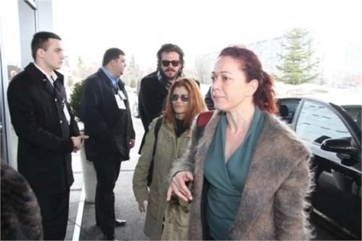Yaprak Dökümü oyuncuları Belgrad'da
