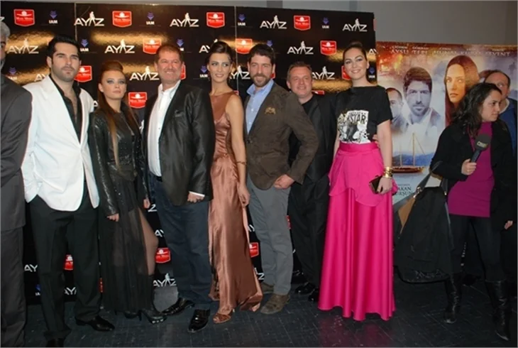 Ayaz filmi galasından kareler