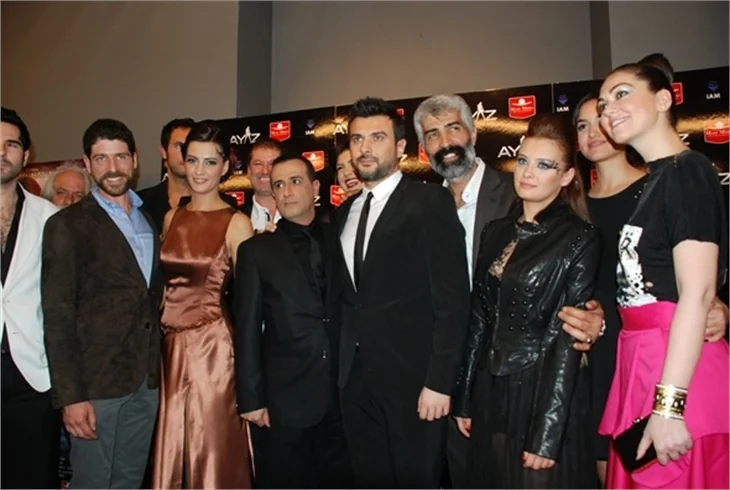 Ayaz filmi galasından kareler