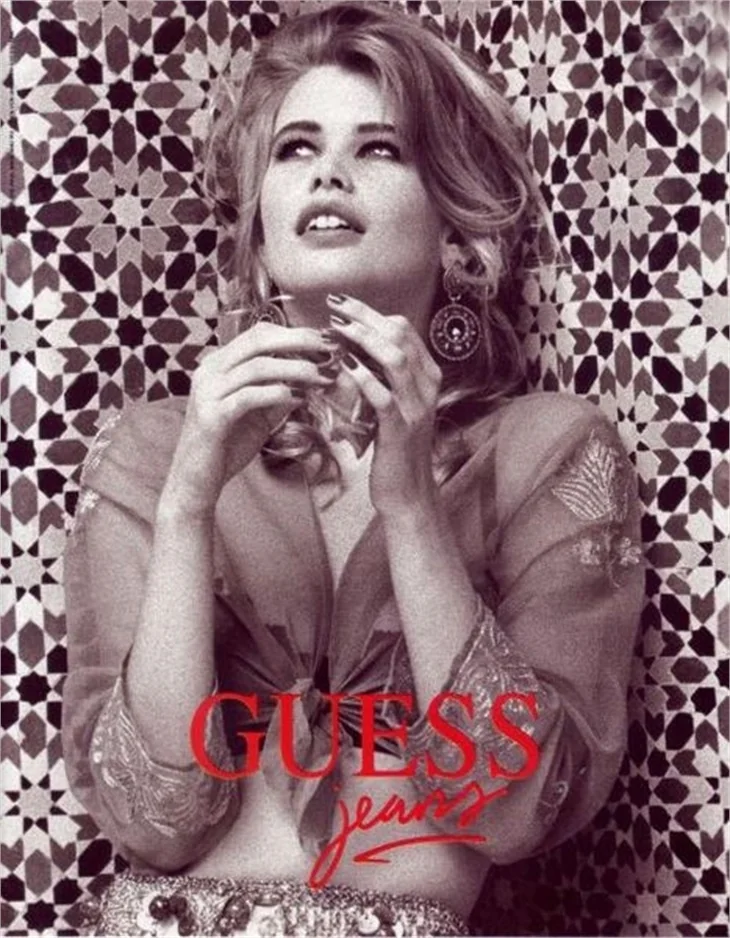 Yıllar Claudia Schiffer'dan hiçbir şey götürmemiş!