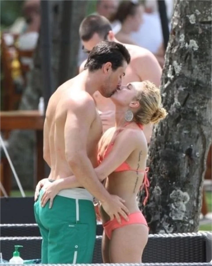 Aktrist Hayden Panettiere, bikiniyle tenis oynadı!