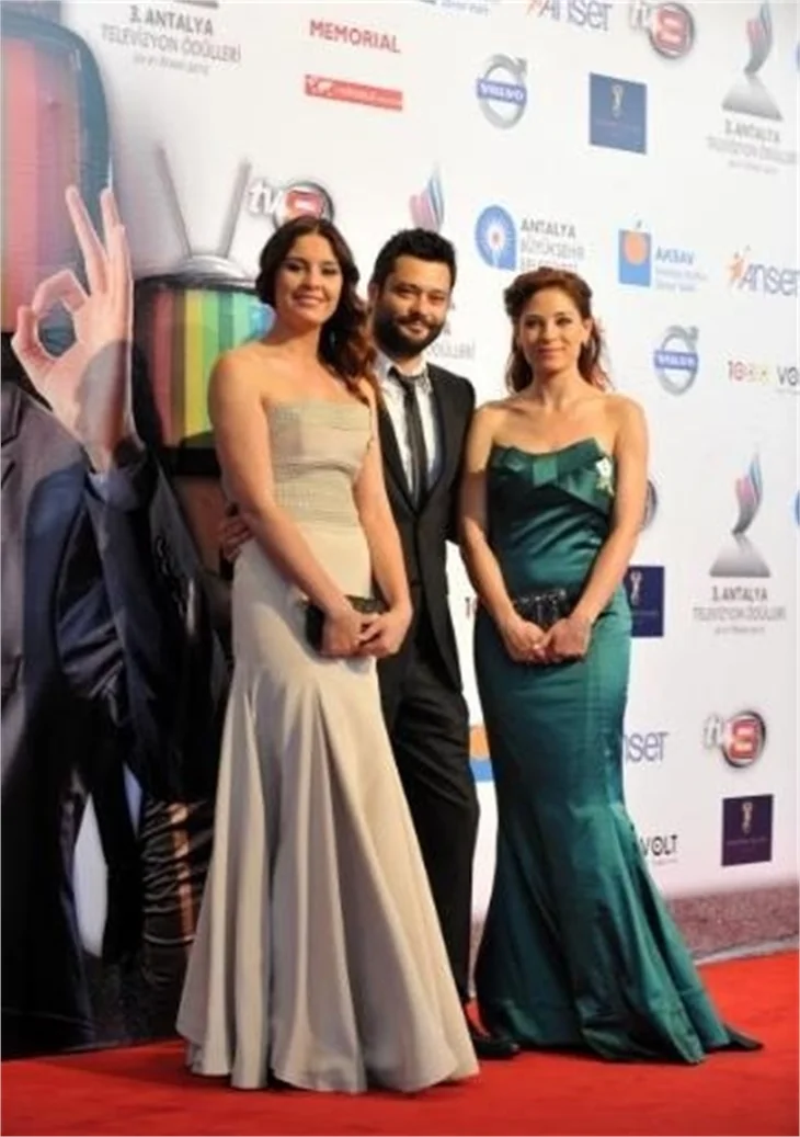 Antalya Televizyon Ödülleri’ne yıldız yağdı...